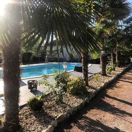 Villa Bergerac Avec Piscine Buitenkant foto