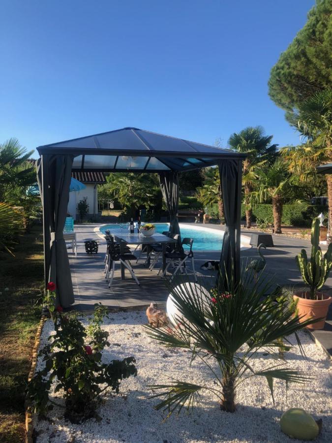 Villa Bergerac Avec Piscine Buitenkant foto