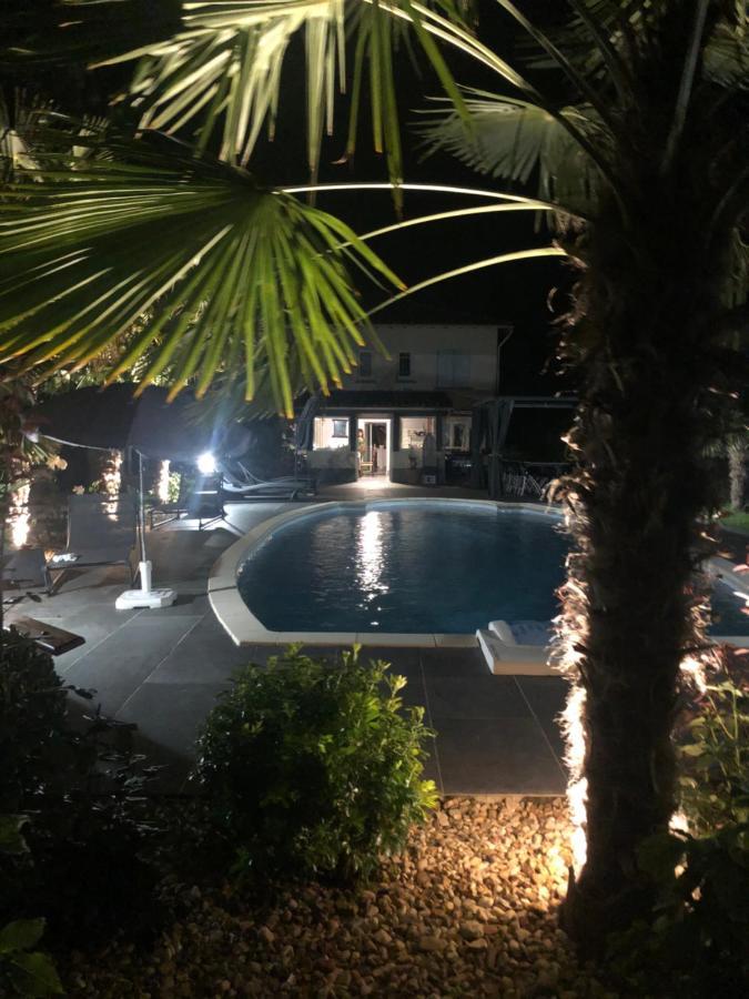 Villa Bergerac Avec Piscine Buitenkant foto